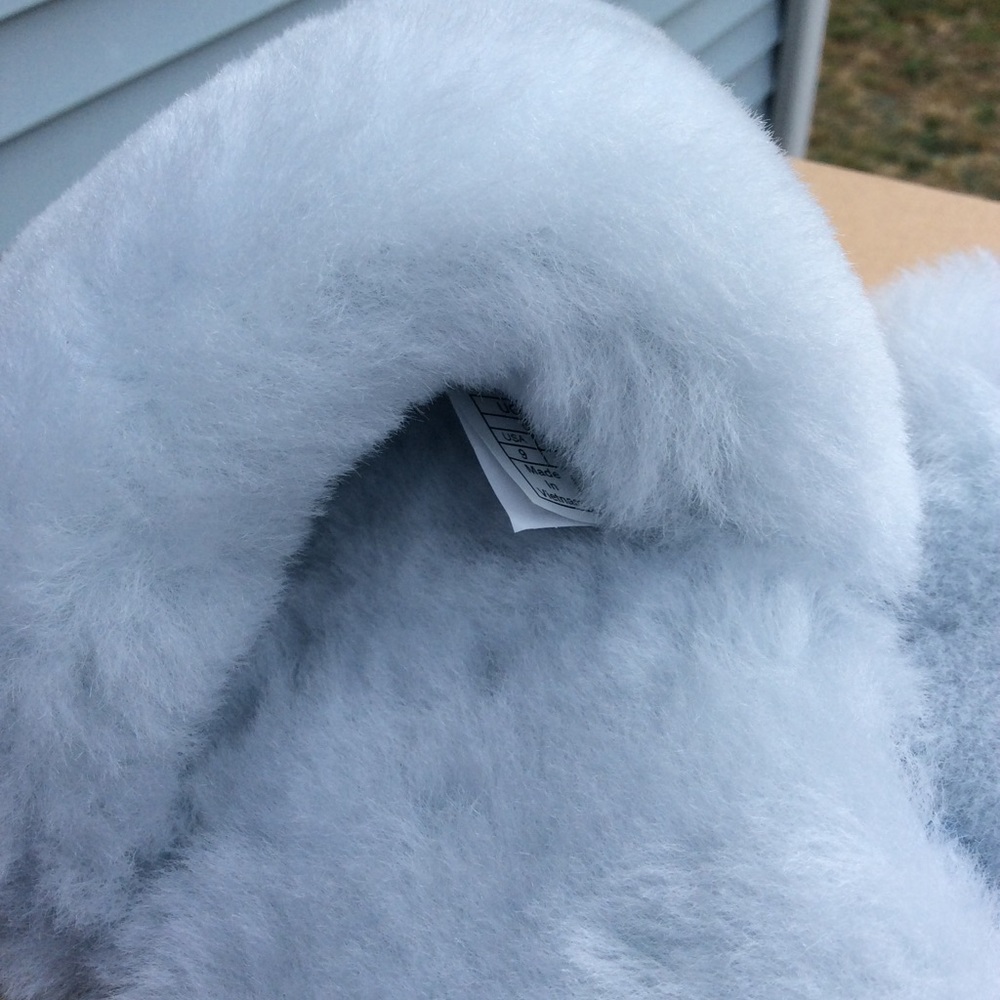 UGG Fluff Slide - Picture 6 of 7